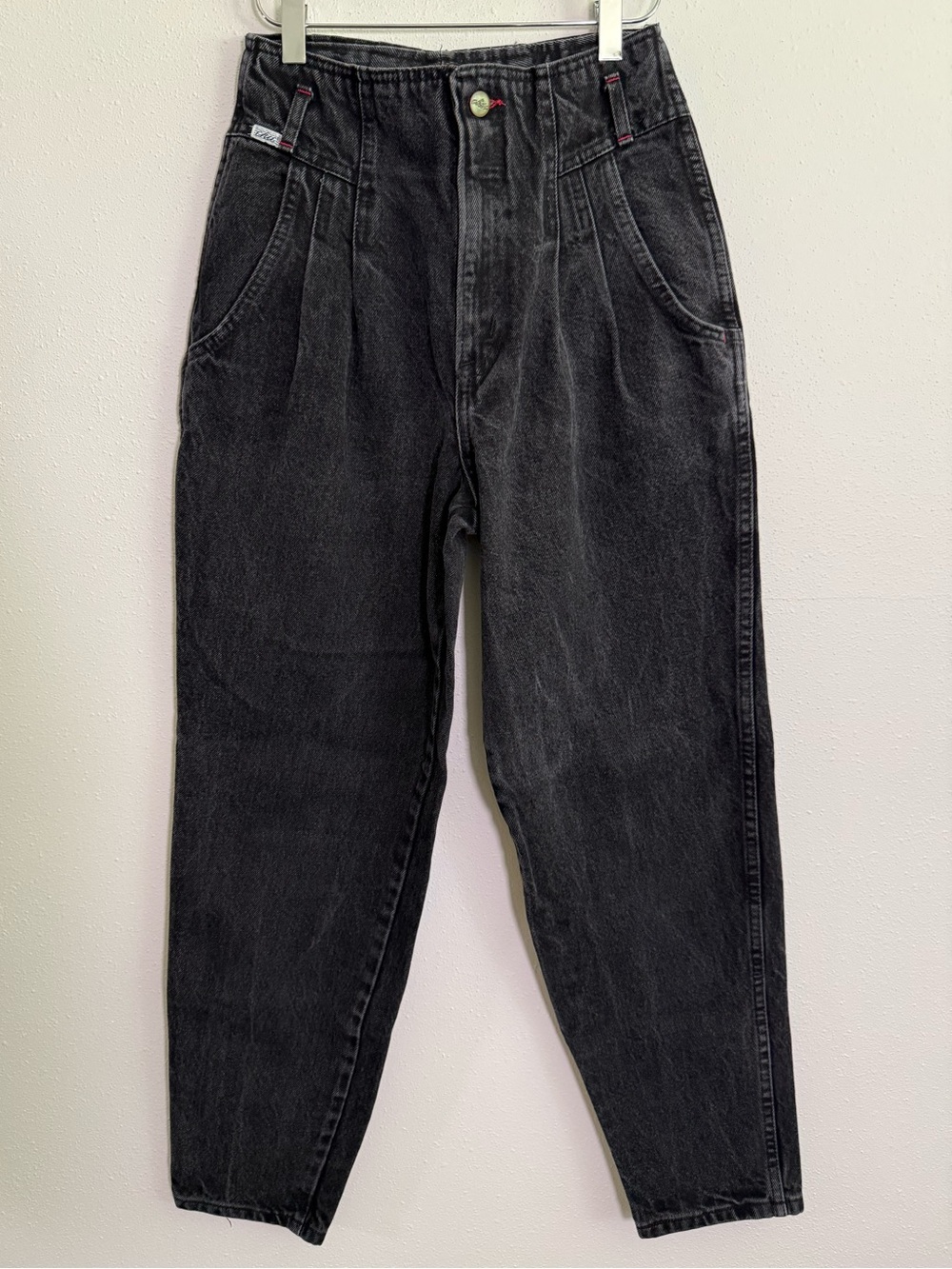 Vintage Chic Black Pleated High Rise Tapered Mom Jeans 80s 90s